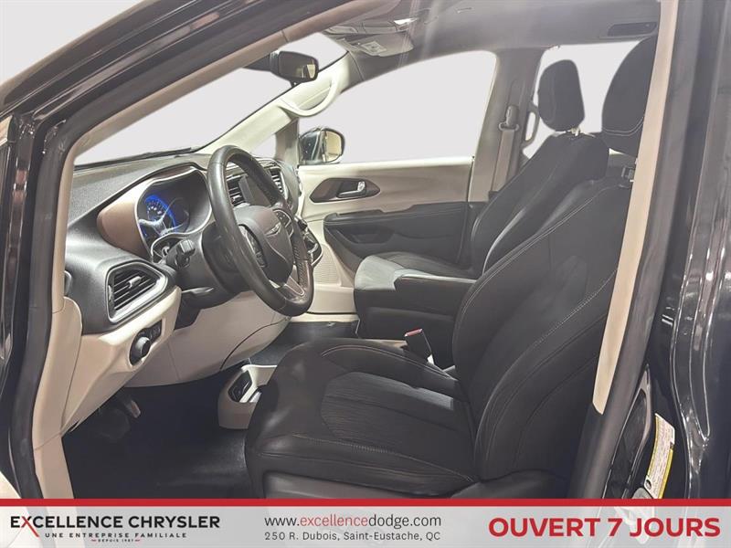 chrysler Grand Caravan 2022 - 13