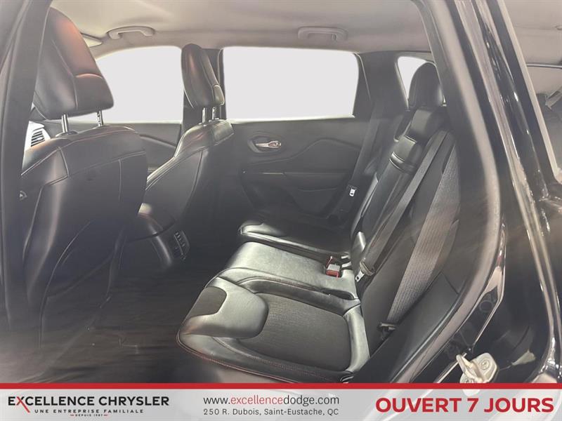 jeep Cherokee 2015 - 13