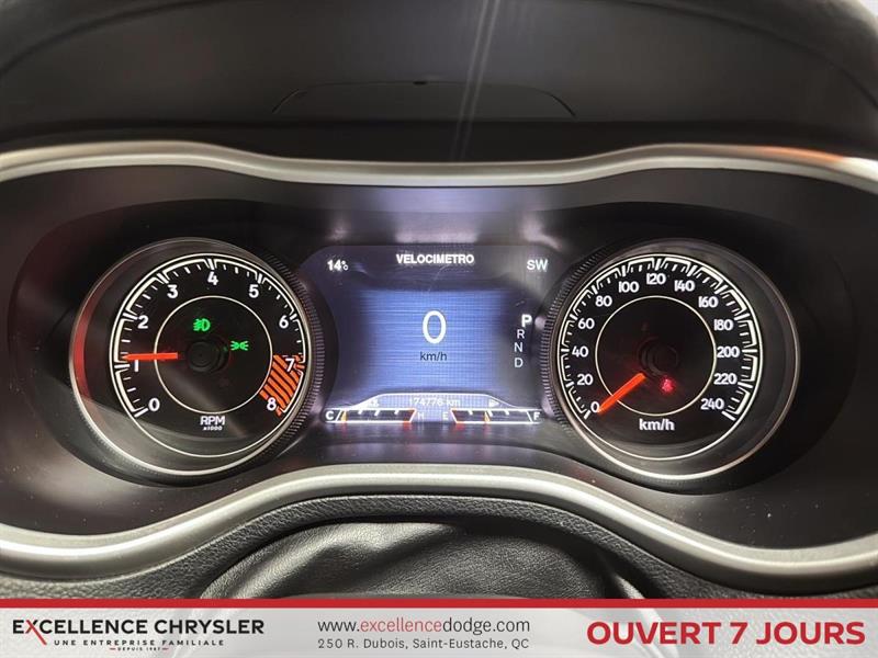 jeep Cherokee 2015 - 18