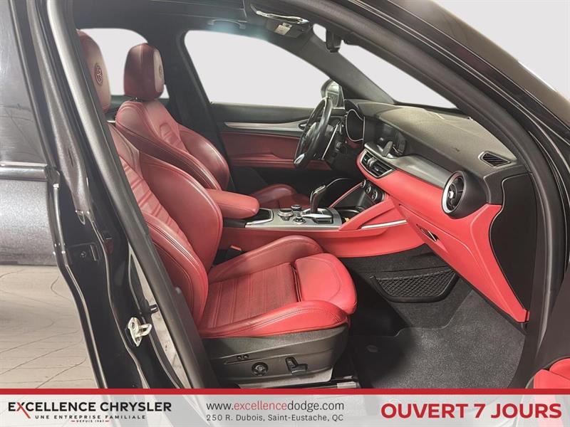 alfa romeo Stelvio 2021 - 6