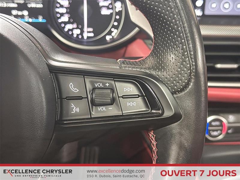 alfa romeo Stelvio 2021 - 22