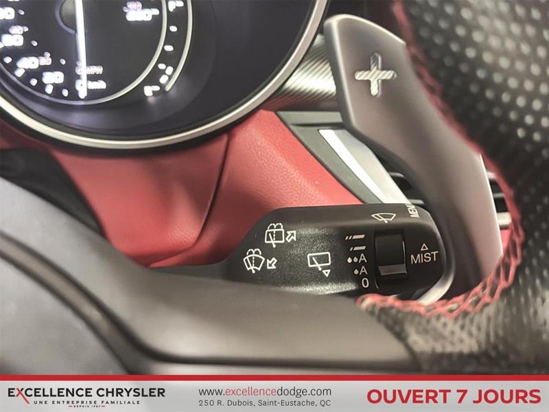 alfa romeo Stelvio 2021 - 23