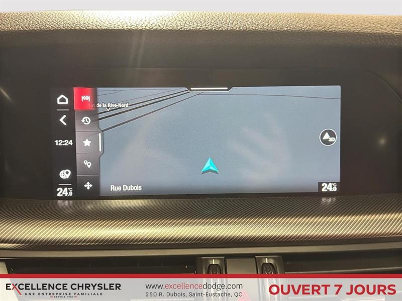 alfa romeo Stelvio 2021 - 28