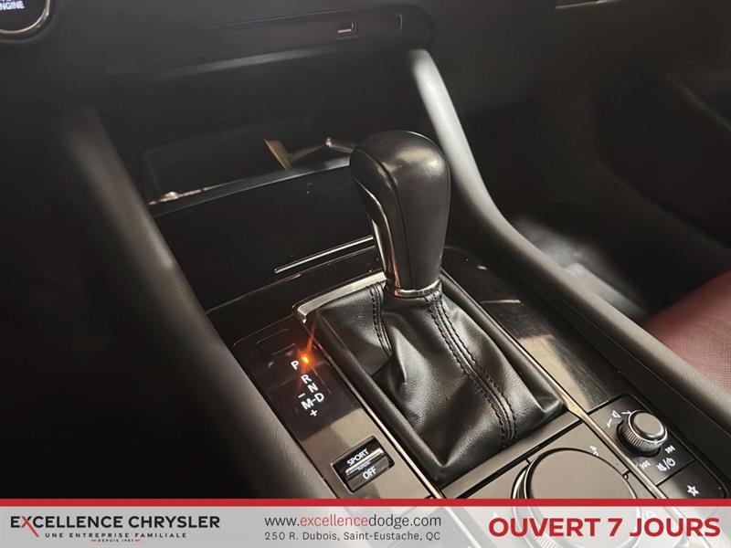 mazda Mazda3 Sport 2021 - 23