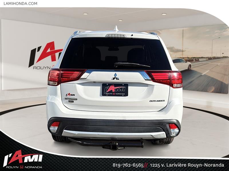 mitsubishi Outlander 2018 - 3