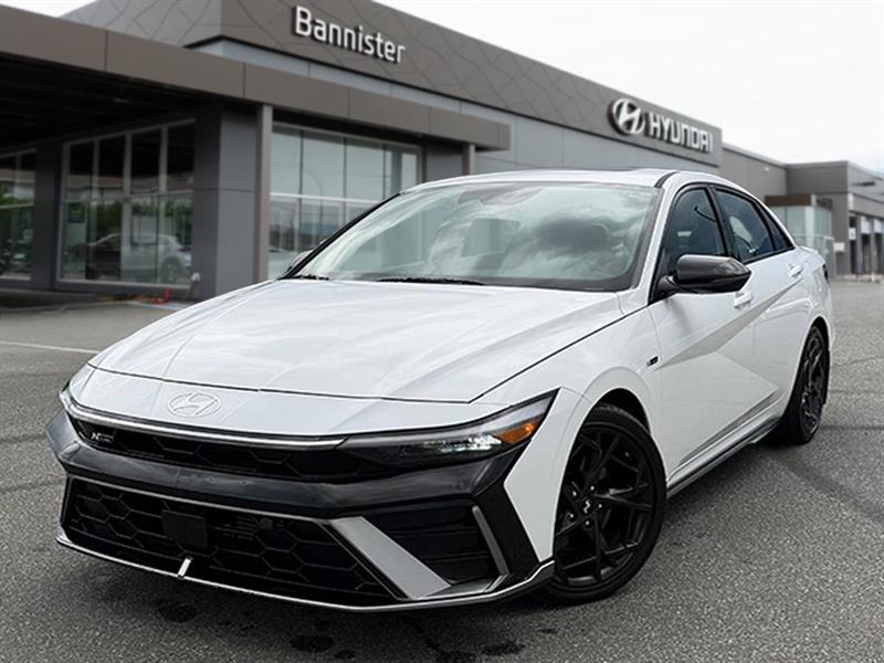 hyundai Elantra 2024