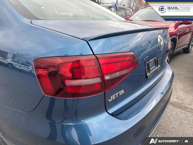 volkswagen Jetta 2017 - 11