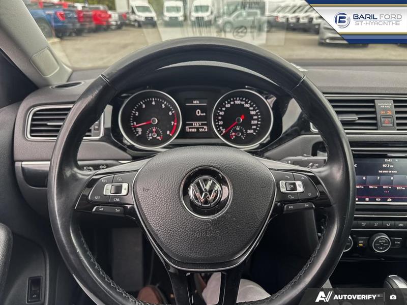 volkswagen Jetta 2017 - 14