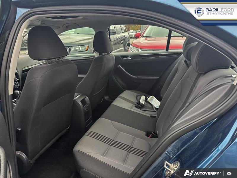 volkswagen Jetta 2017 - 22