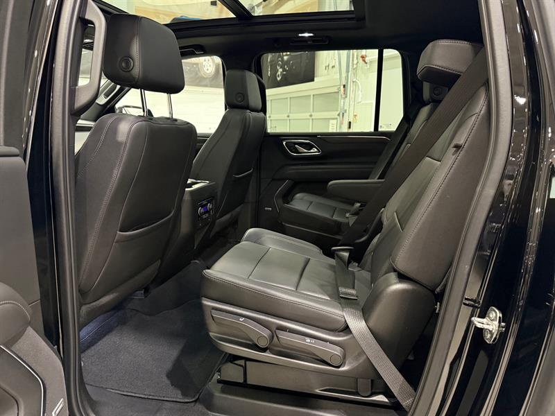 chevrolet Suburban 2022 - 11