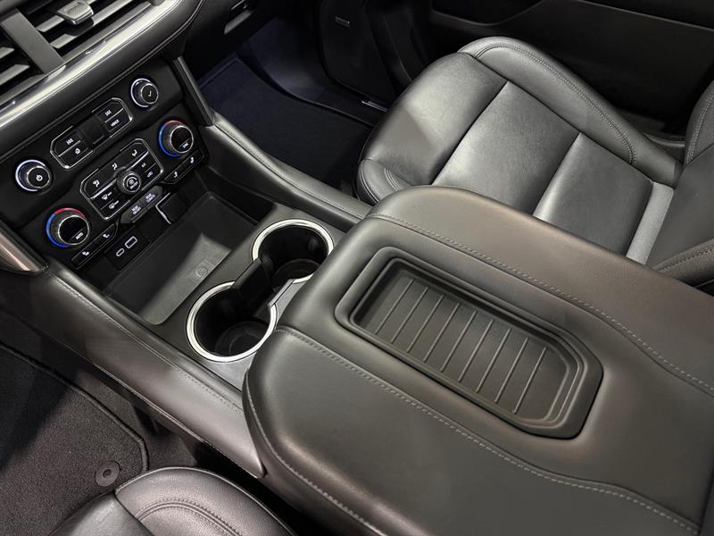 chevrolet Suburban 2022 - 24