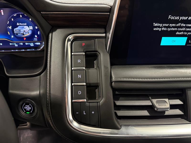 chevrolet Suburban 2022 - 26