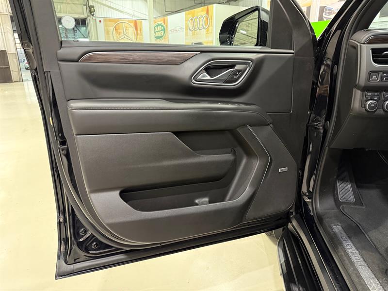 chevrolet Suburban 2022 - 28