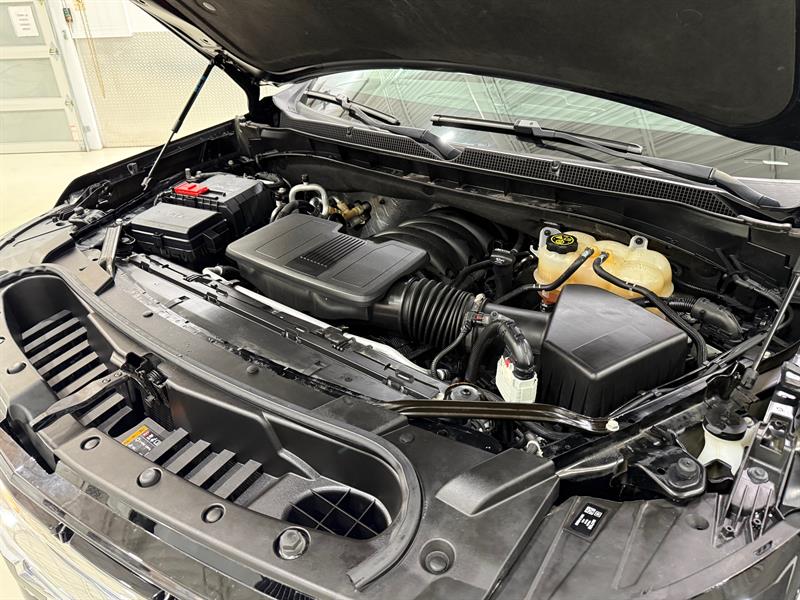 chevrolet Suburban 2022 - 30