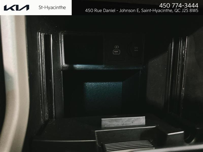 kia Sedona 2016 - 18