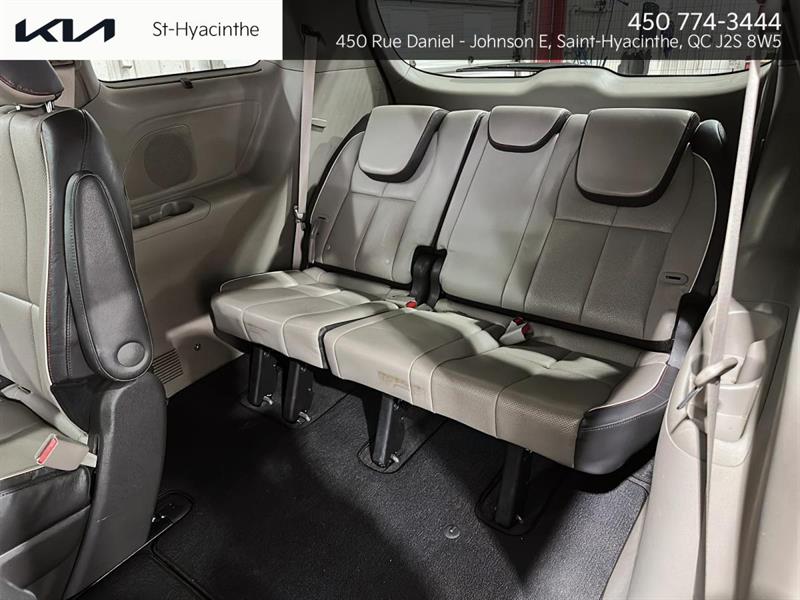 kia Sedona 2016 - 23