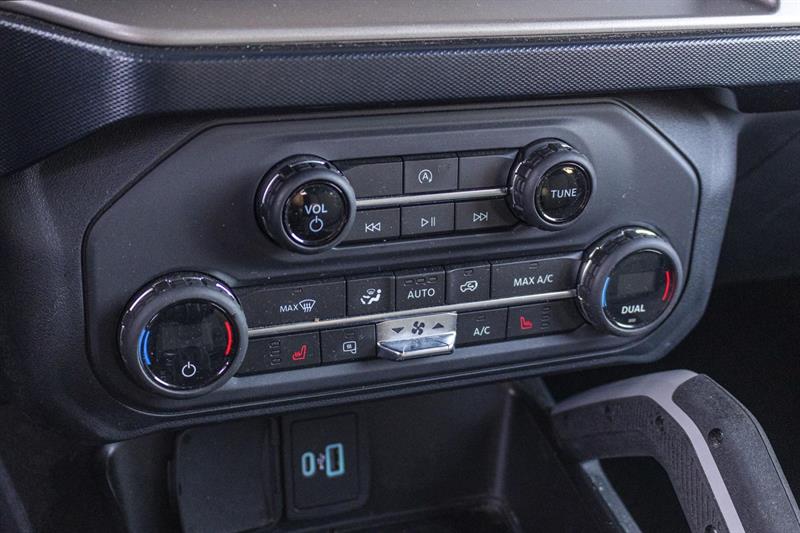 ford Bronco 2021 - 17