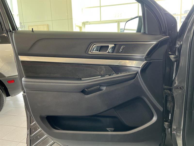 ford Explorer 2019 - 12
