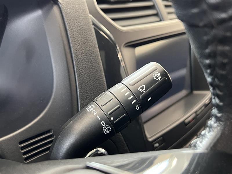 ford Explorer 2019 - 18