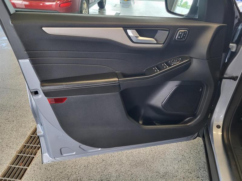 ford Escape 2022 - 11