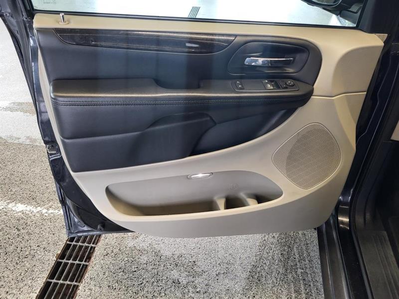 dodge Grand Caravan 2017 - 11