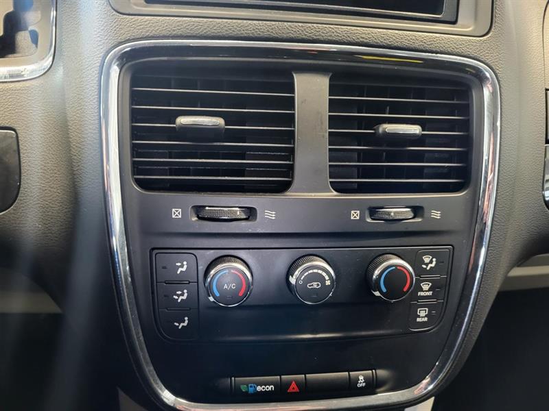 dodge Grand Caravan 2017 - 24