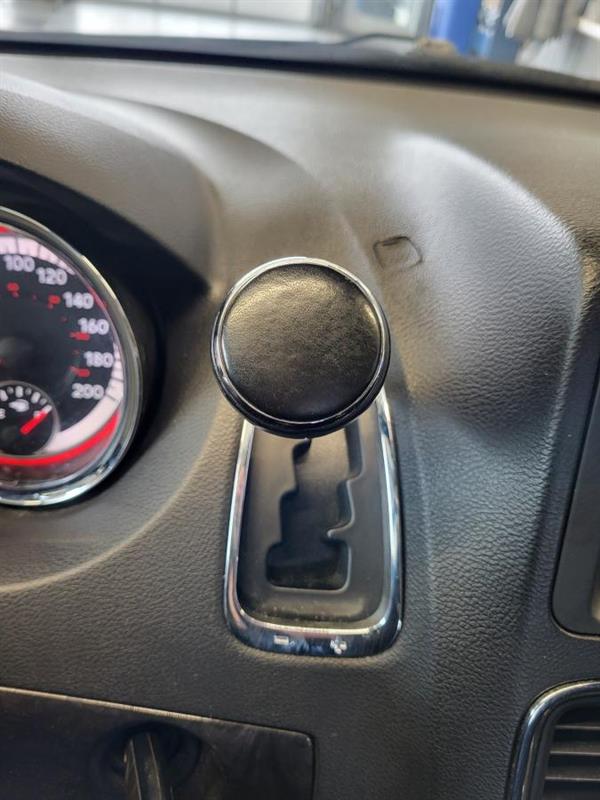 dodge Grand Caravan 2017 - 25