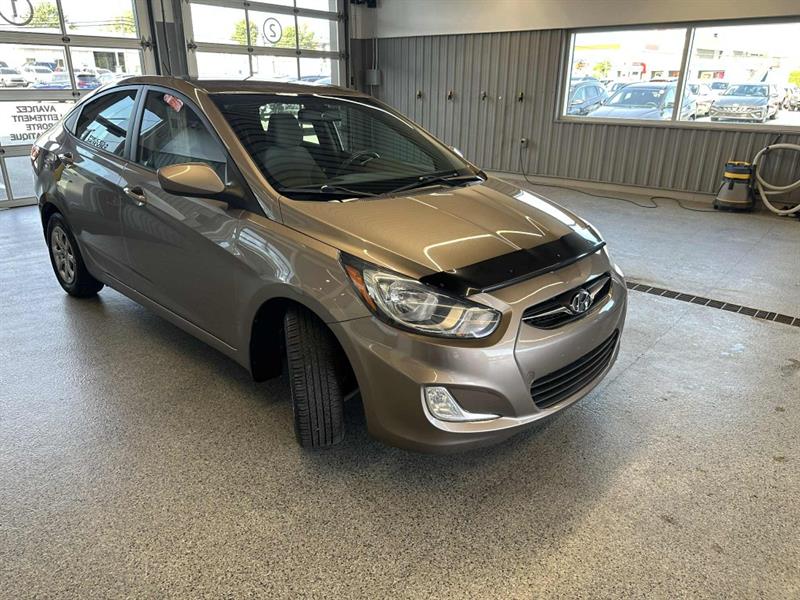 hyundai Accent 2013 - 3
