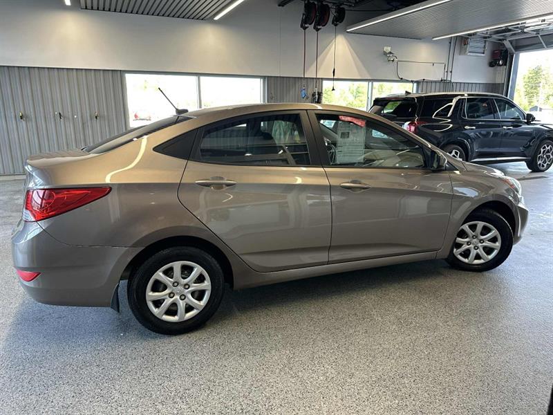 hyundai Accent 2013 - 4