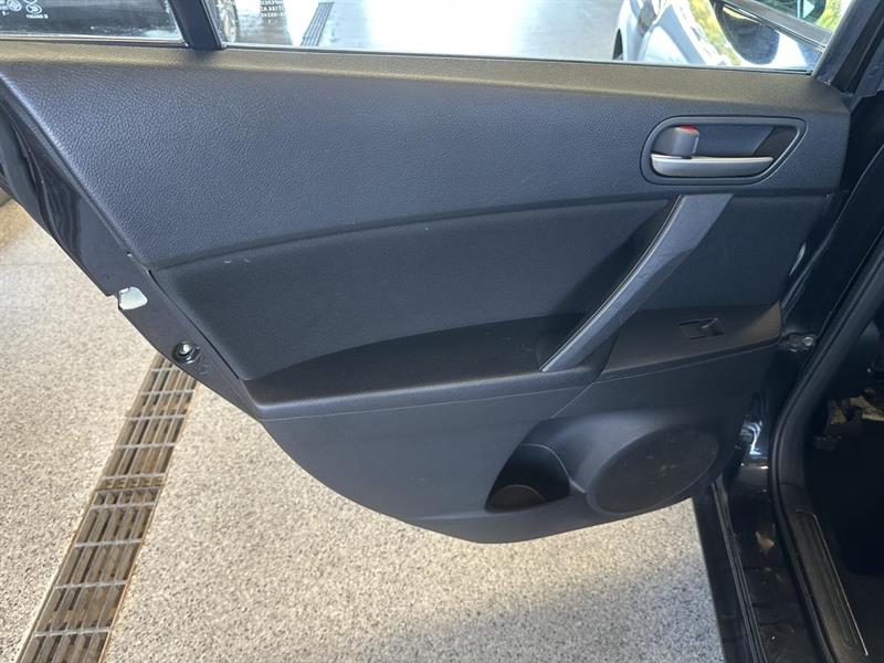 mazda Mazda3 2012 - 16