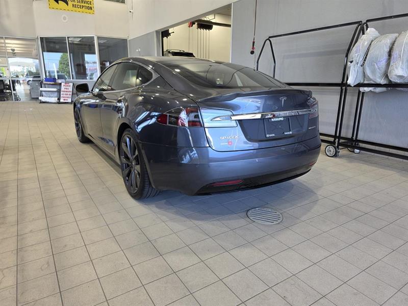 tesla Model S 2019 - 9