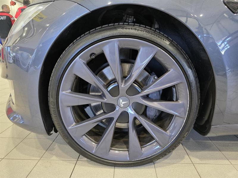 tesla Model S 2019 - 13