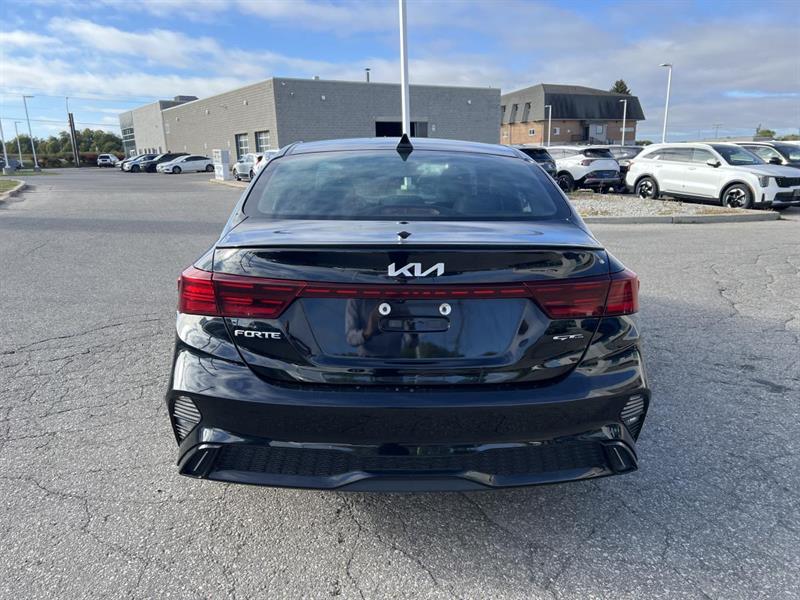 kia Forte 2022 - 4
