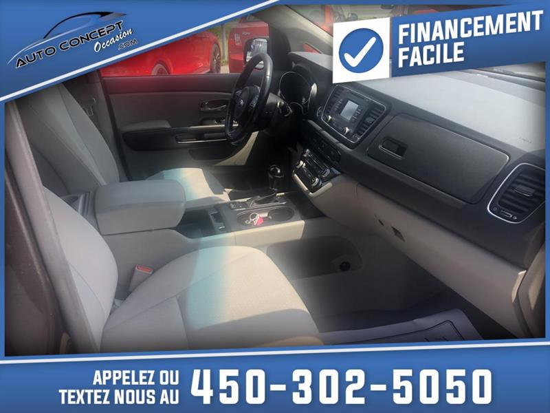 kia Sedona 2016 - 10