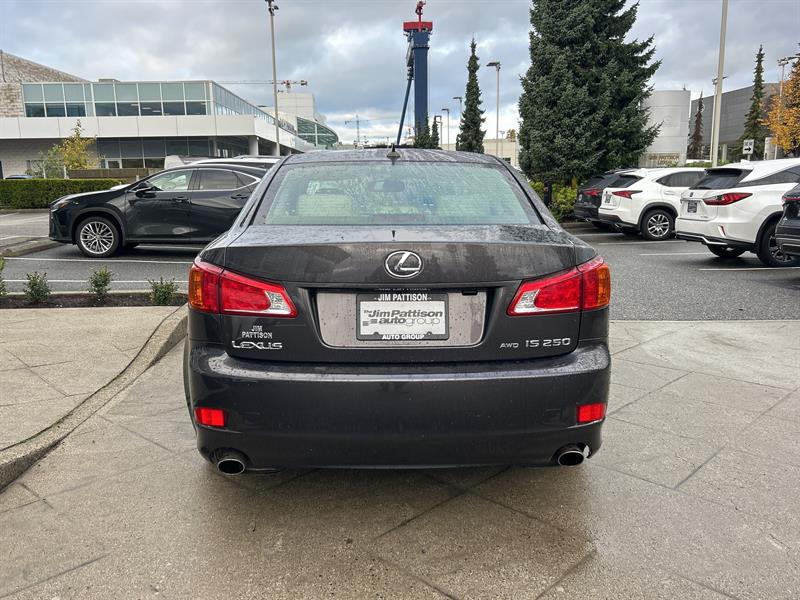 lexus IS 250 2010 - 4