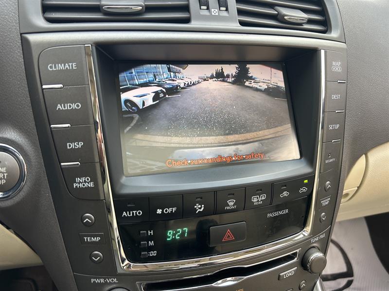 lexus IS 250 2010 - 12