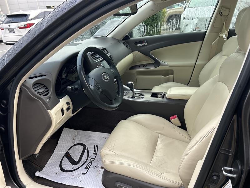 lexus IS 250 2010 - 16