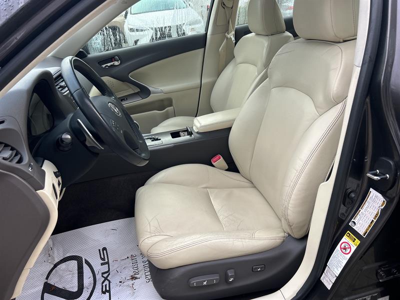 lexus IS 250 2010 - 17