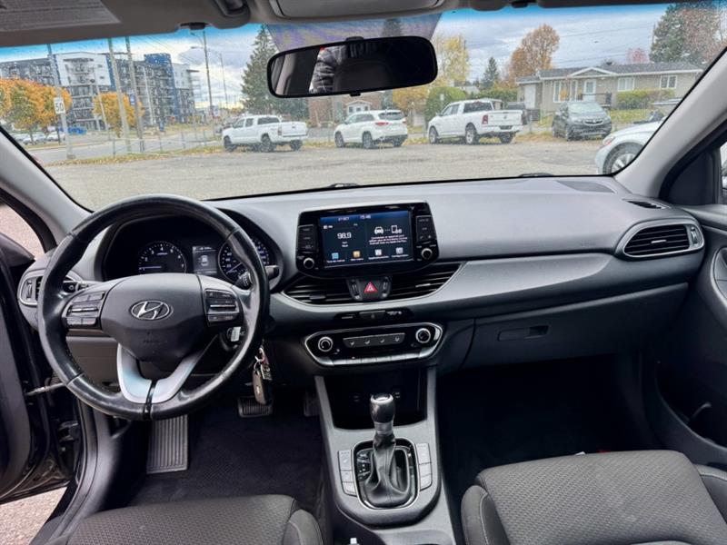 hyundai Elantra GT 2018 - 17