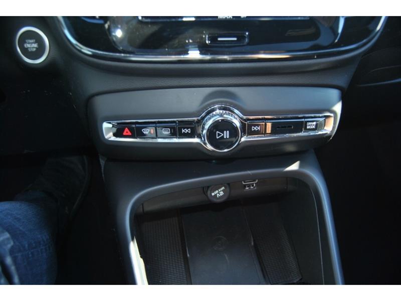 volvo XC40 2022 - 21