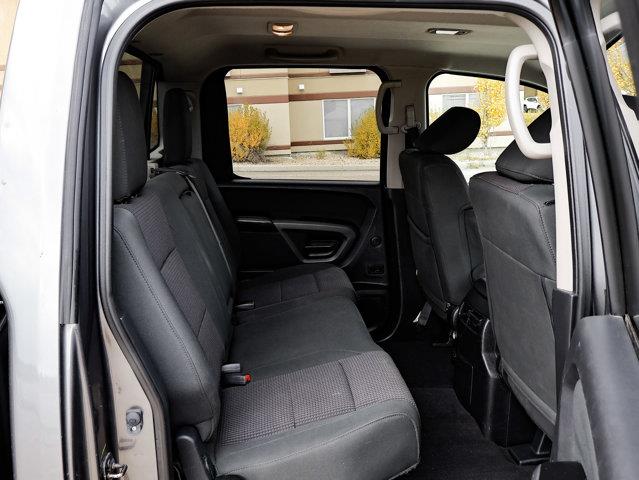 nissan Titan 2015 - 26