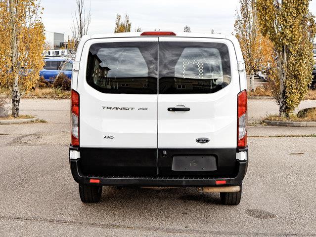 ford Transit fourgon utilitaire 2023 - 12