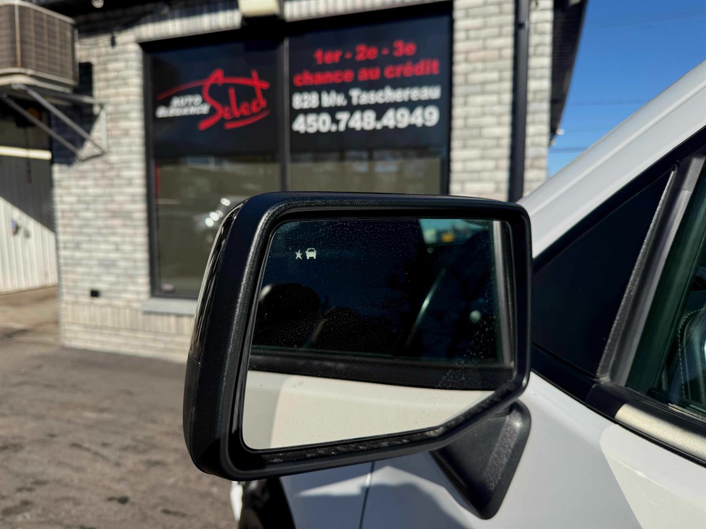 chevrolet Silverado 1500 LTD 2022 - 26