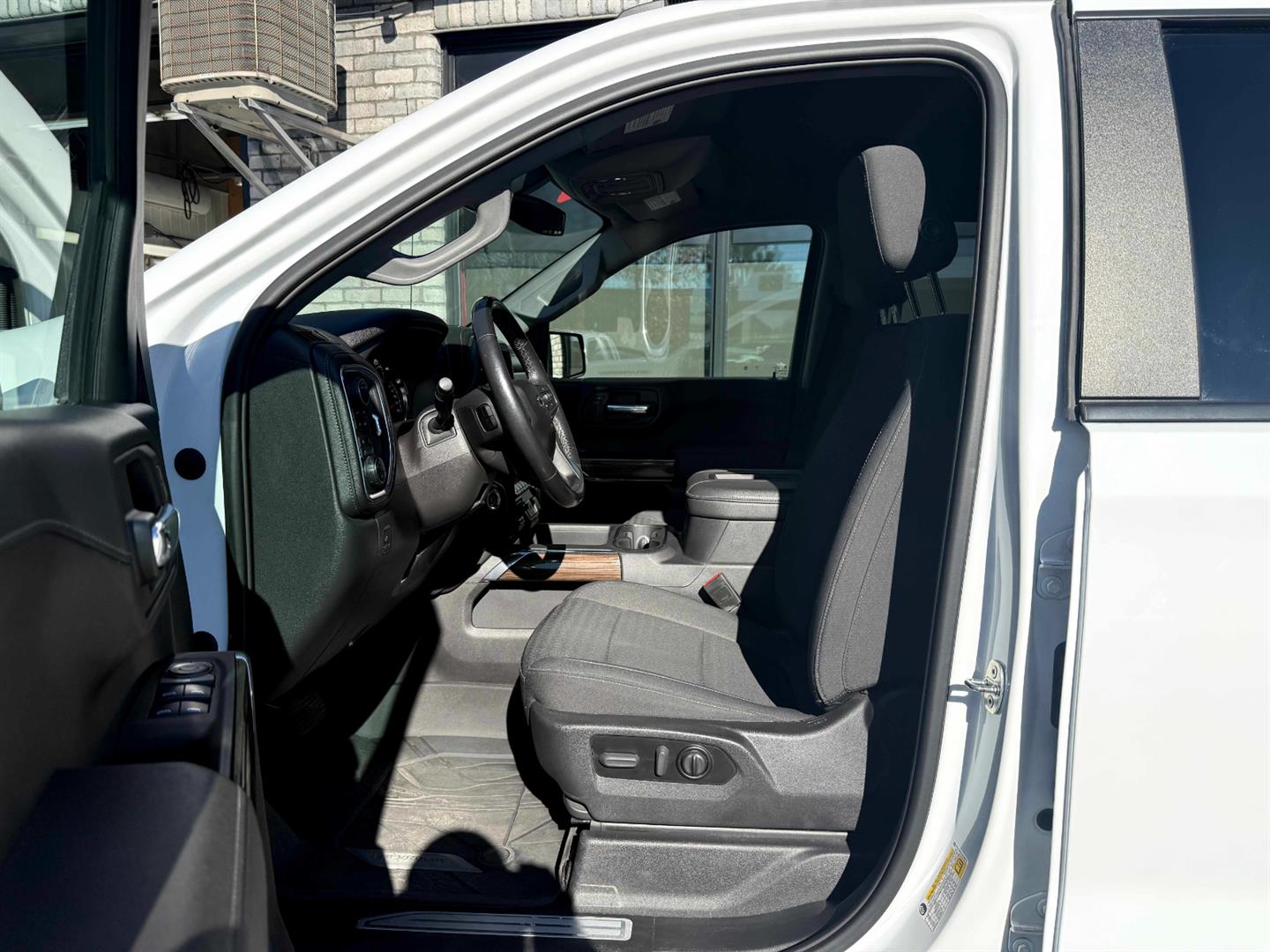 chevrolet Silverado 1500 LTD 2022 - 27