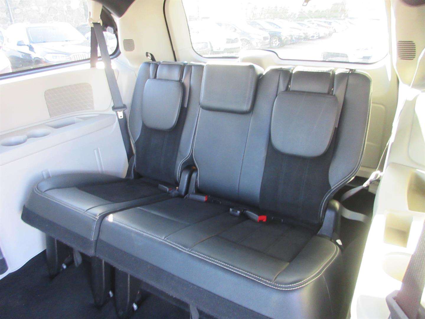 dodge Grand Caravan 2016 - 11