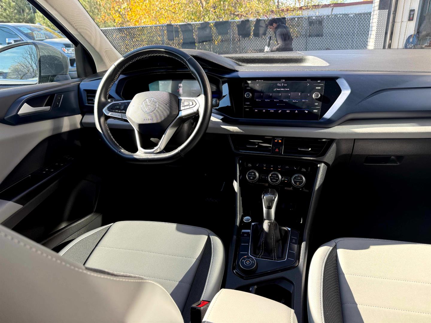 volkswagen Taos 2022 - 28