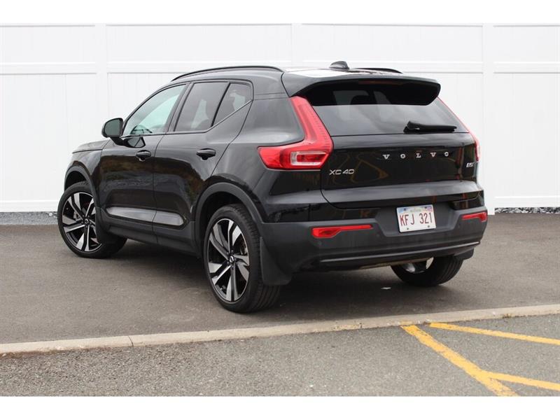 volvo XC40 2025 - 5
