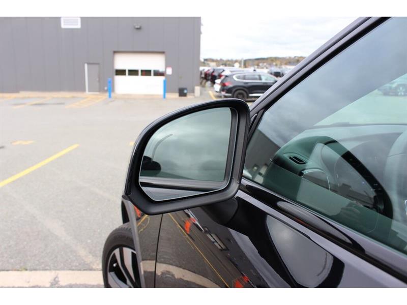 volvo XC40 2025 - 11