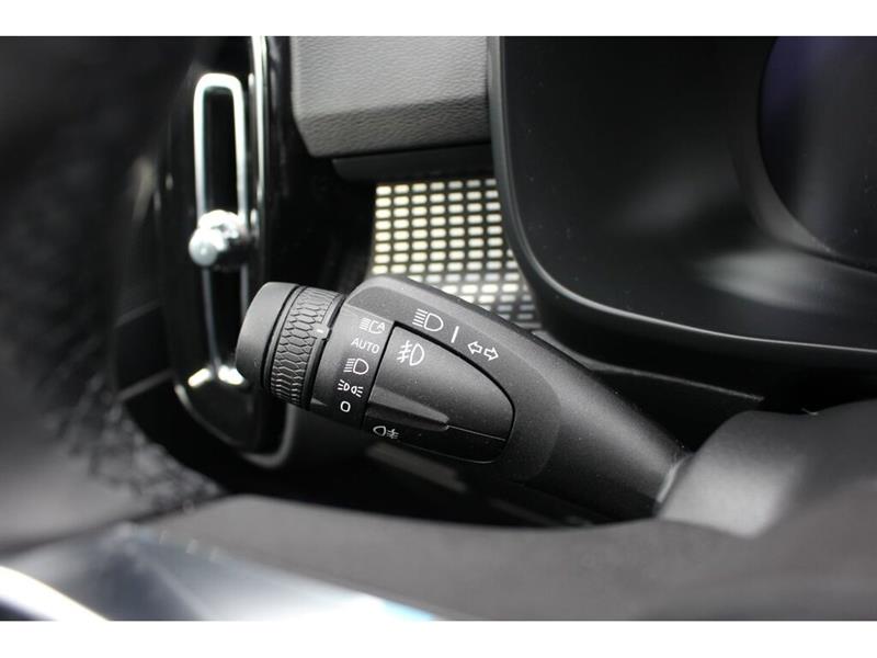 volvo XC40 2025 - 22