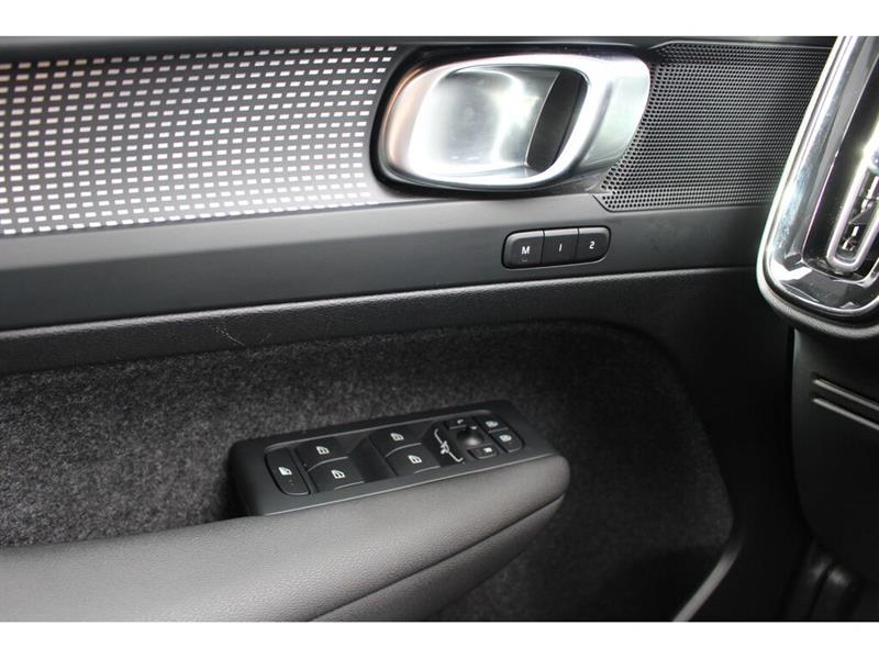 volvo XC40 2025 - 35